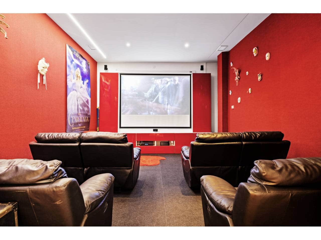 6 slaapkamer Villa te koop in Ojen met zwembad garage - € 2.100.000 (Ref: 9646770)