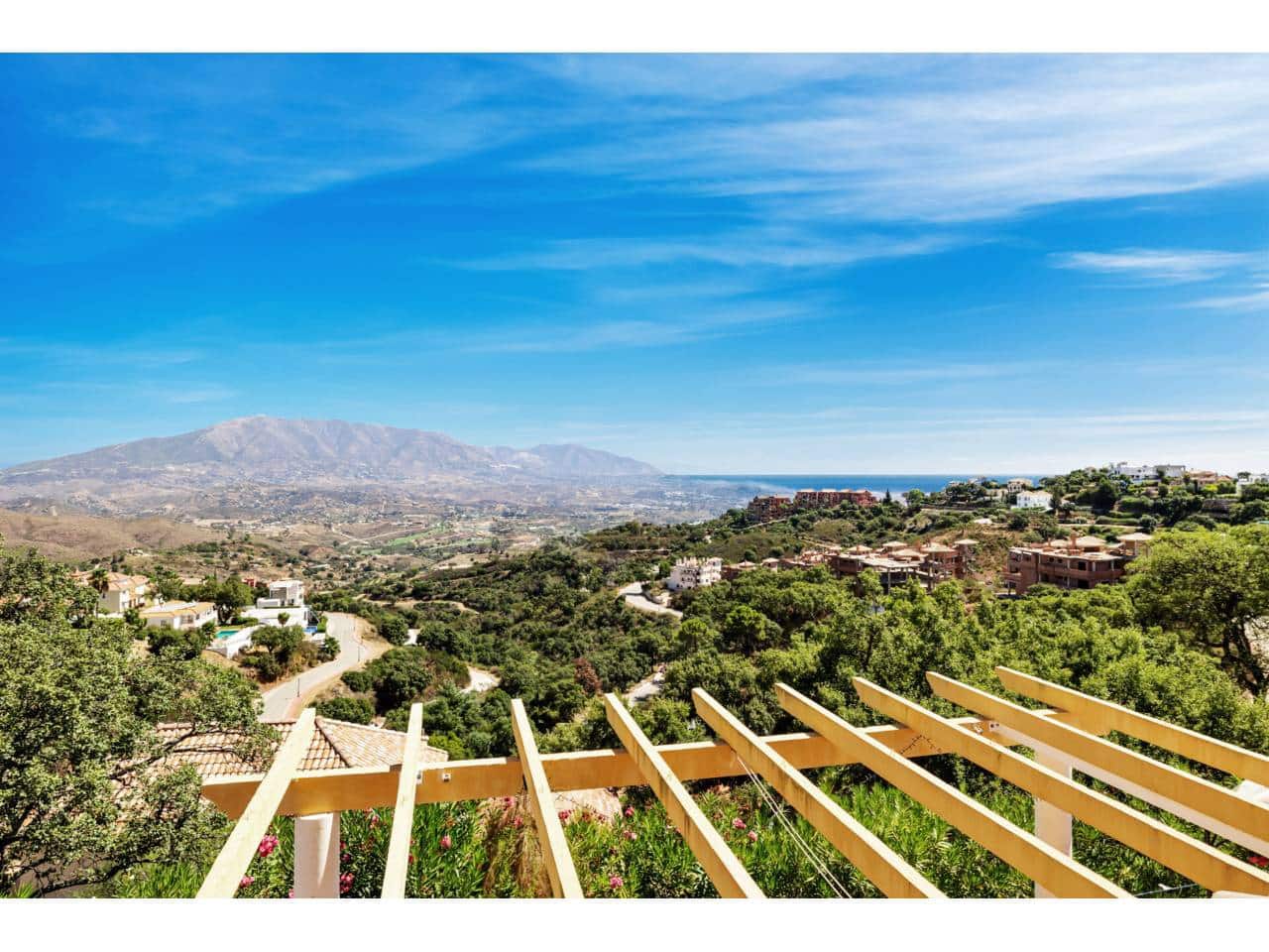 6 slaapkamer Villa te koop in Ojen met zwembad garage - € 2.100.000 (Ref: 9646770)