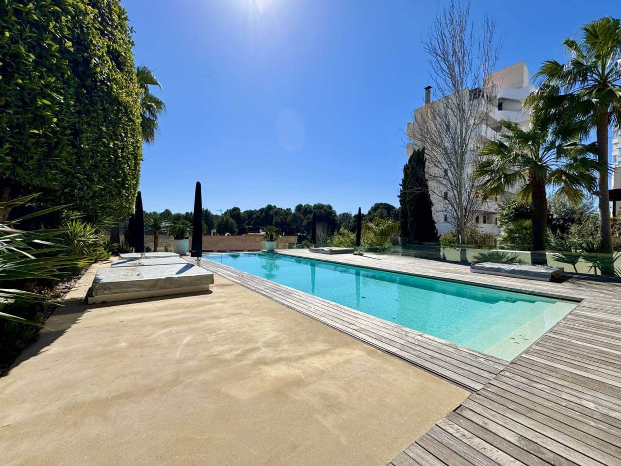 3 bedroom Flat for sale in Cala Mayor with garage - € 635,000 (Ref: 9660775)