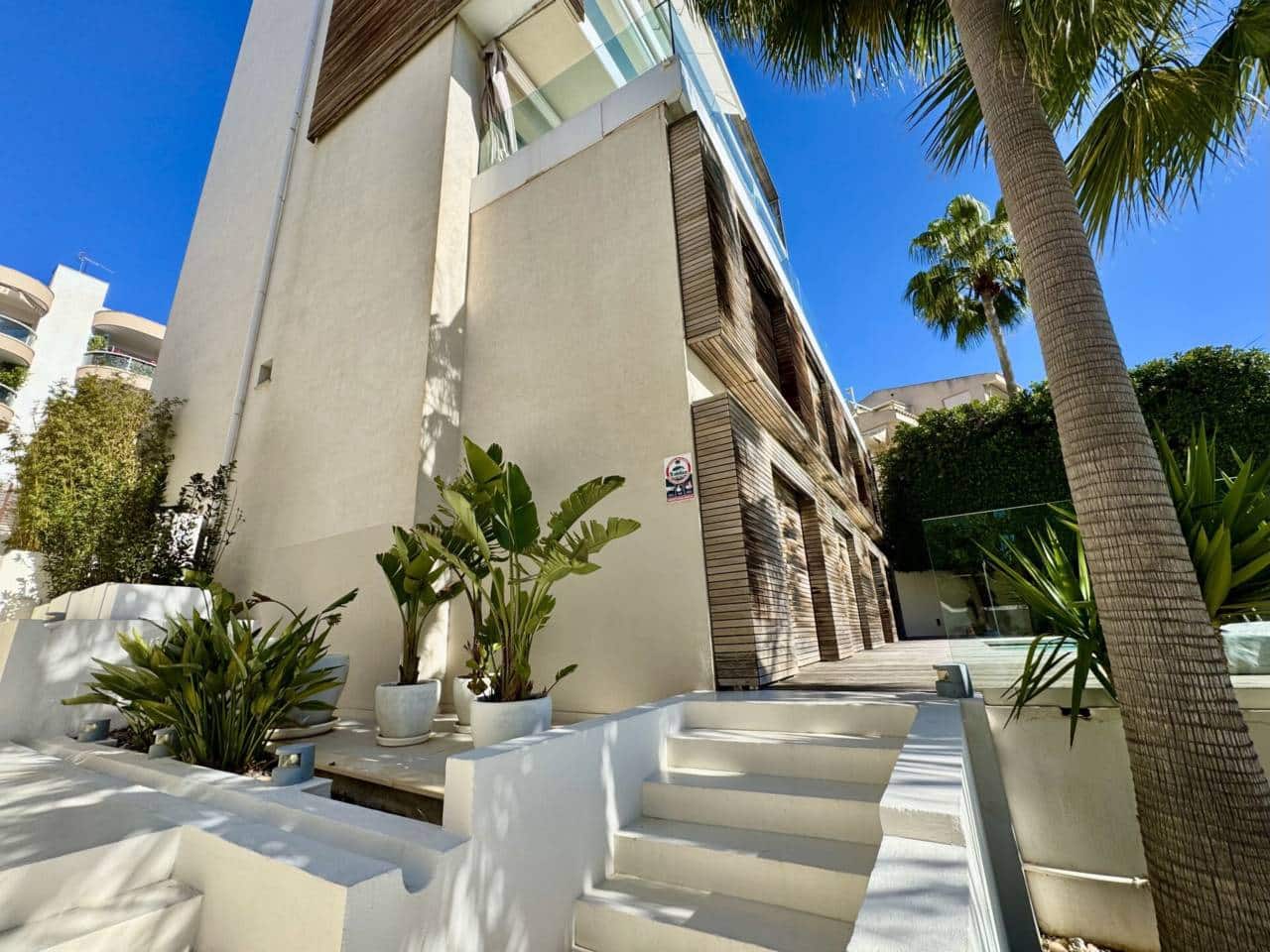 3 bedroom Flat for sale in Cala Mayor with garage - € 635,000 (Ref: 9660775)