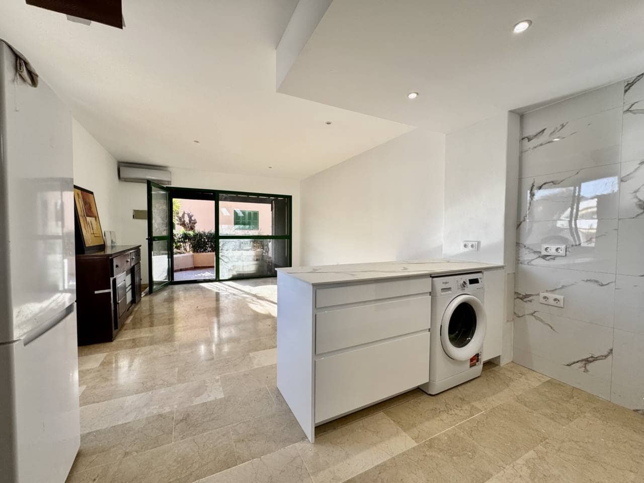 2 bedroom Terraced Villa for rent in Es Camp De Mar / El Camp De Mar with pool - € 2,150 (Ref: 9689931)