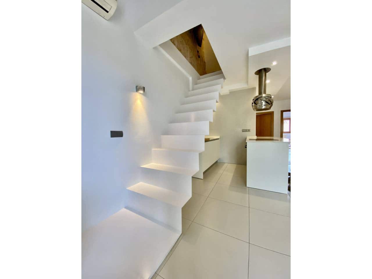 2 soveværelse Lejlighed til leje i Palma de Mallorca - € 1.600 (Ref: 9758320)