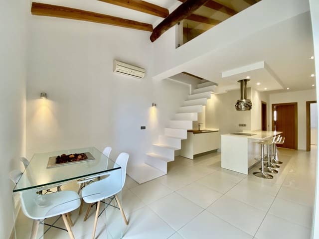 Appartement de 2 chambres à louer à Palma de Mallorca - 1 600 € (Ref: 9758320)