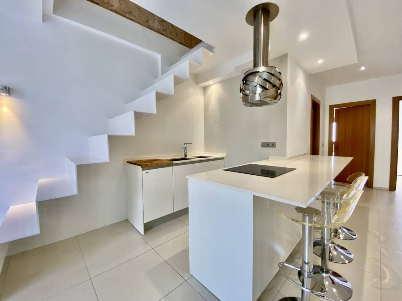 2 soveværelse Lejlighed til leje i Palma de Mallorca - € 1.600 (Ref: 9758320)