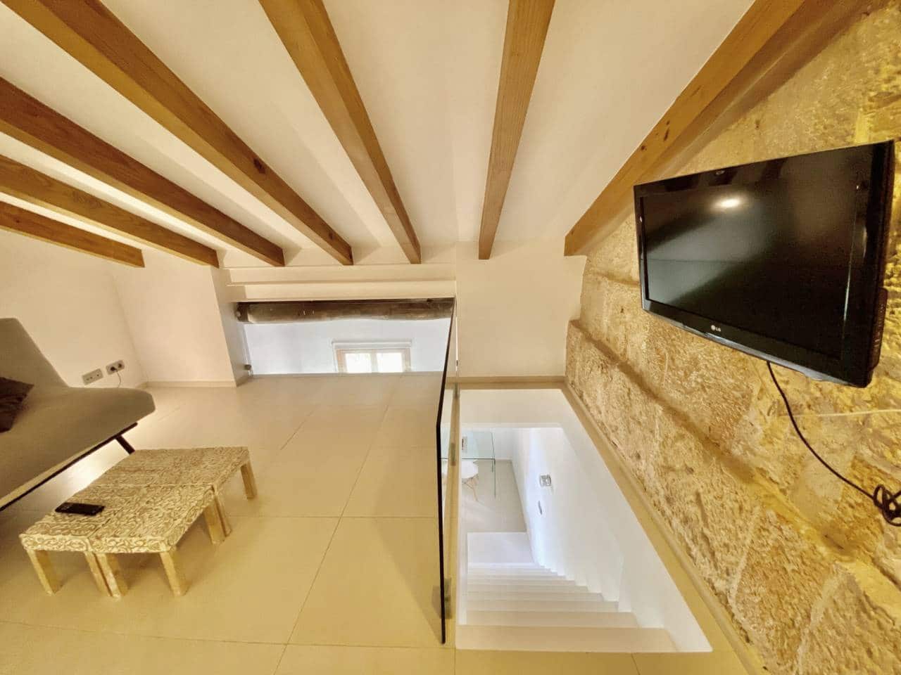 2 soveværelse Lejlighed til leje i Palma de Mallorca - € 1.600 (Ref: 9758320)