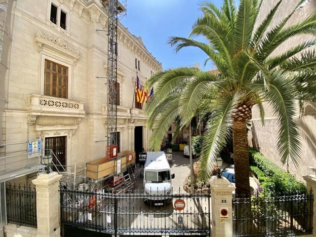 3 soveværelse Lejlighed til leje i Palma de Mallorca med garage - € 2.050 (Ref: 9805913)