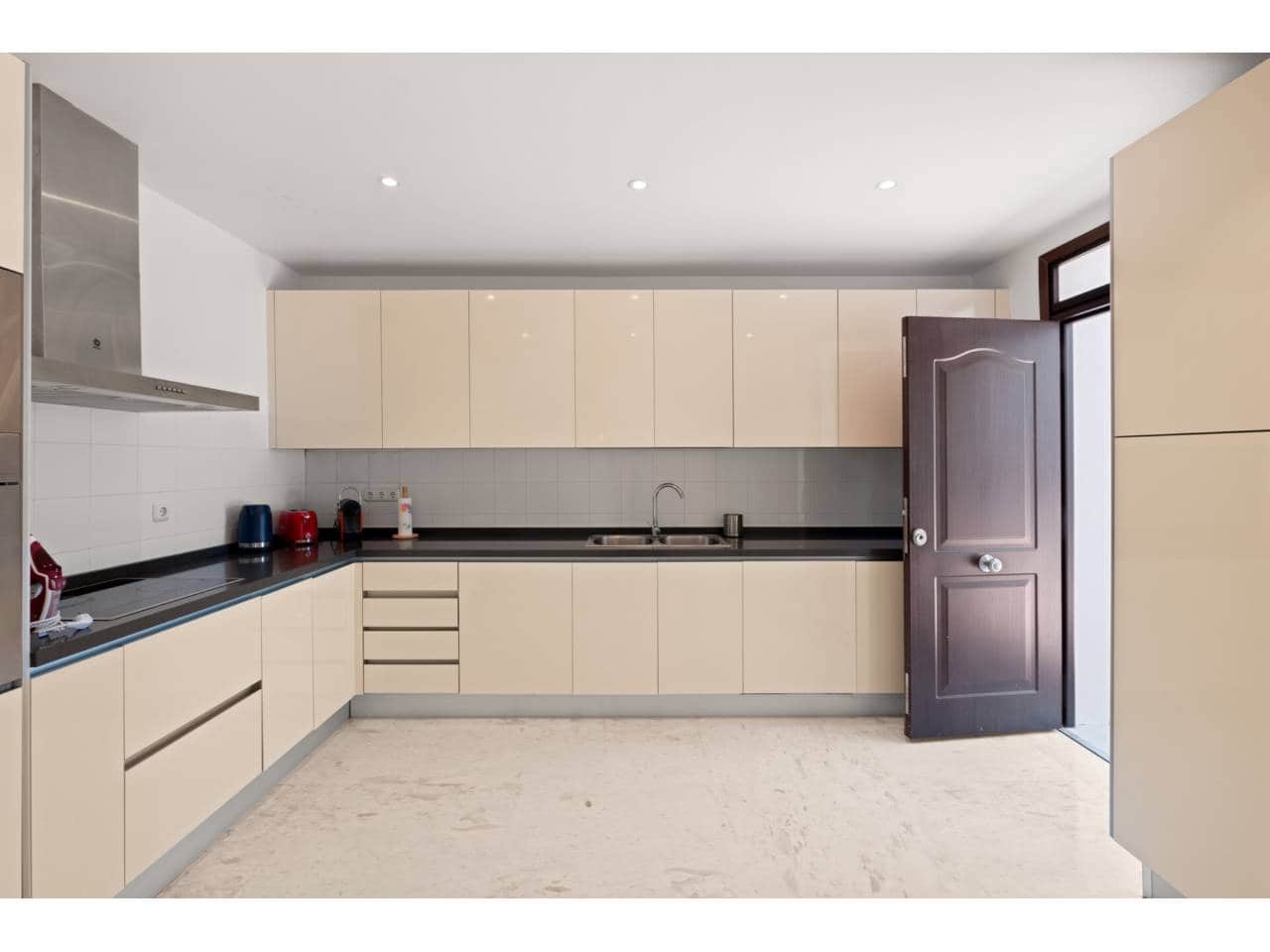 2 soveværelse Loft til salg i Ojen med swimmingpool garage - € 520.000 (Ref: 9840021)