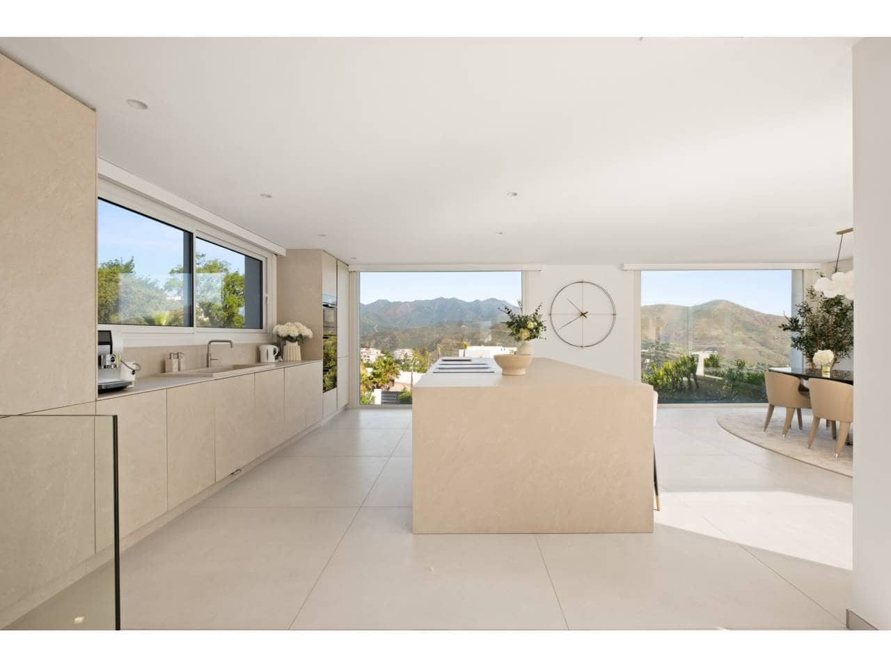 4 camera da letto Villa in vendita in Marbella con piscina garage - 3.600.000 € (Rif: 9840022)