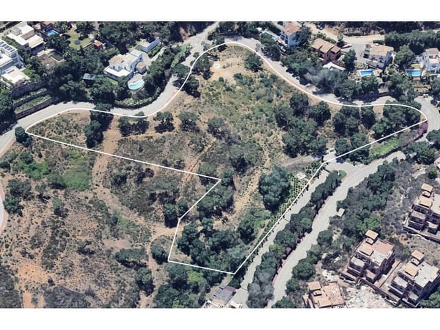 Byggegrund til salg i Elviria, Marbella - € 2.355.000 (Ref: 9844712)