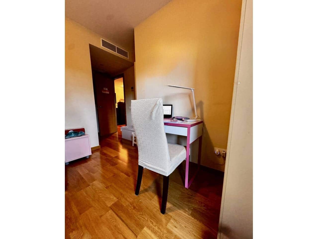 2 bedroom Flat for rent in Palma de Mallorca with pool garage - € 2,200 (Ref: 9854747)