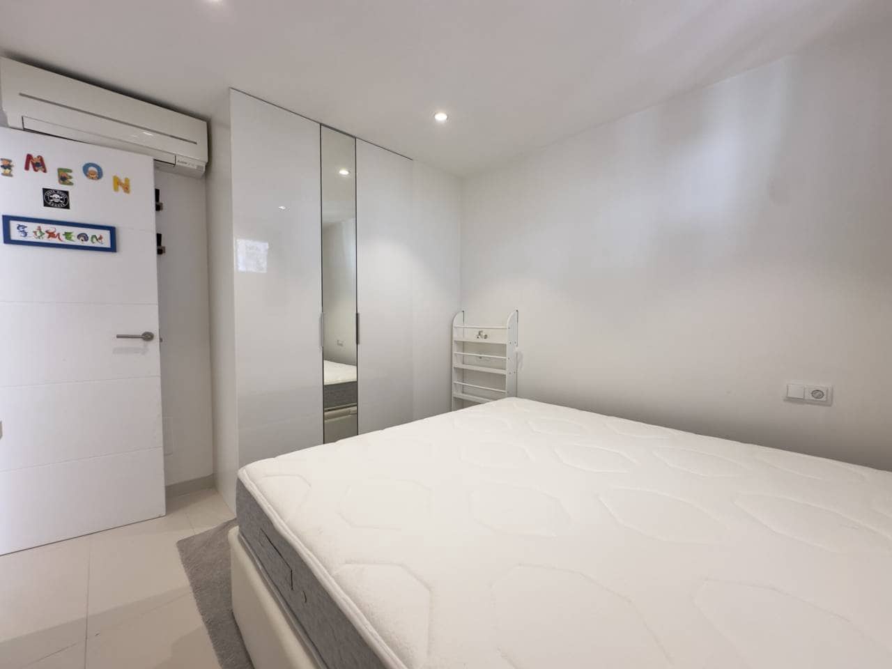 Appartement de 2 chambres à louer à Calvia - 2 800 € (Ref: 9900019)