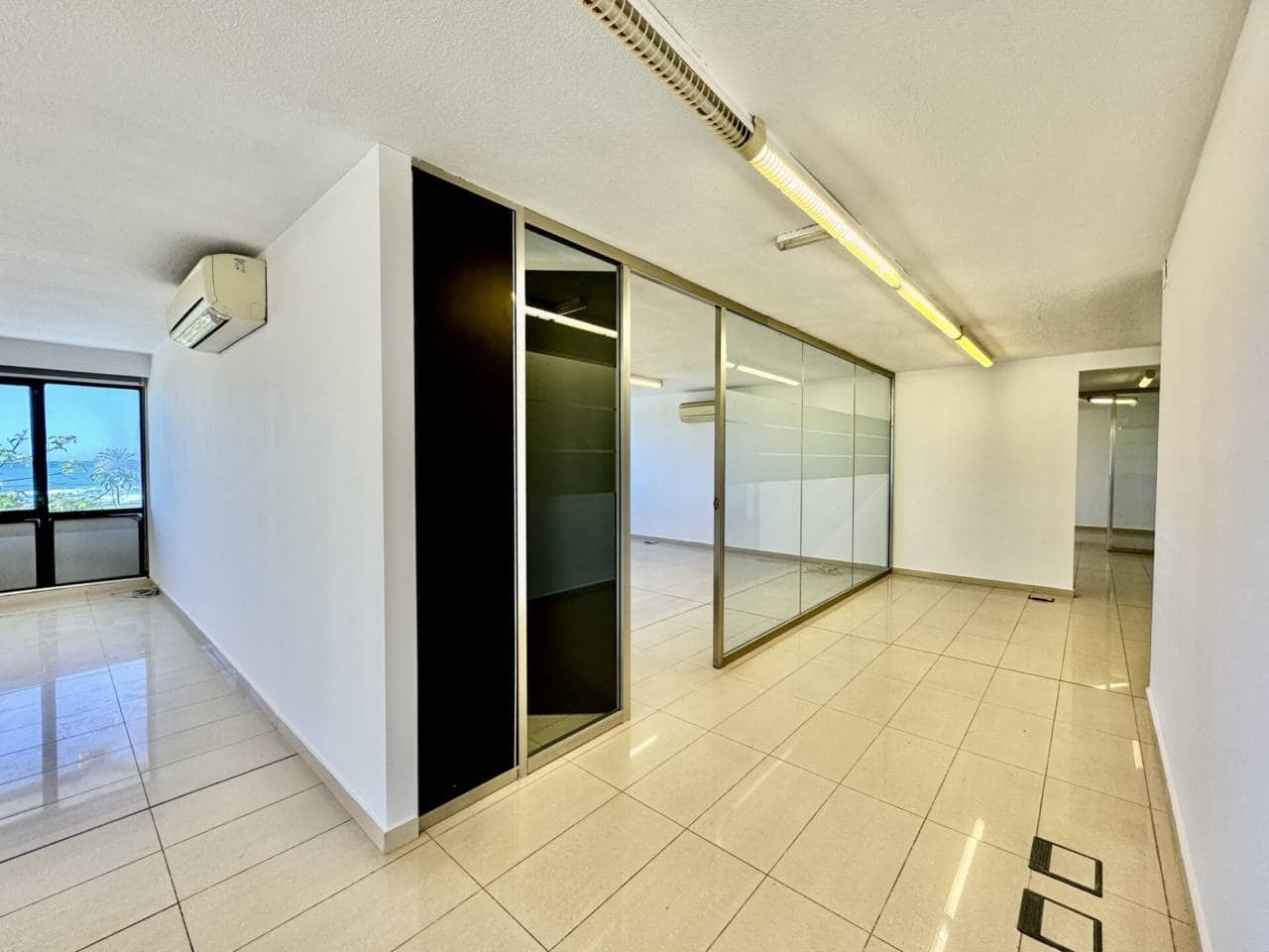 Kontor att hyra i Palma de Mallorca - 1 900 € (Ref: 9906856)