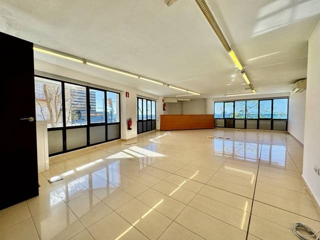 Kontor att hyra i Palma de Mallorca - 1 900 € (Ref: 9906856)