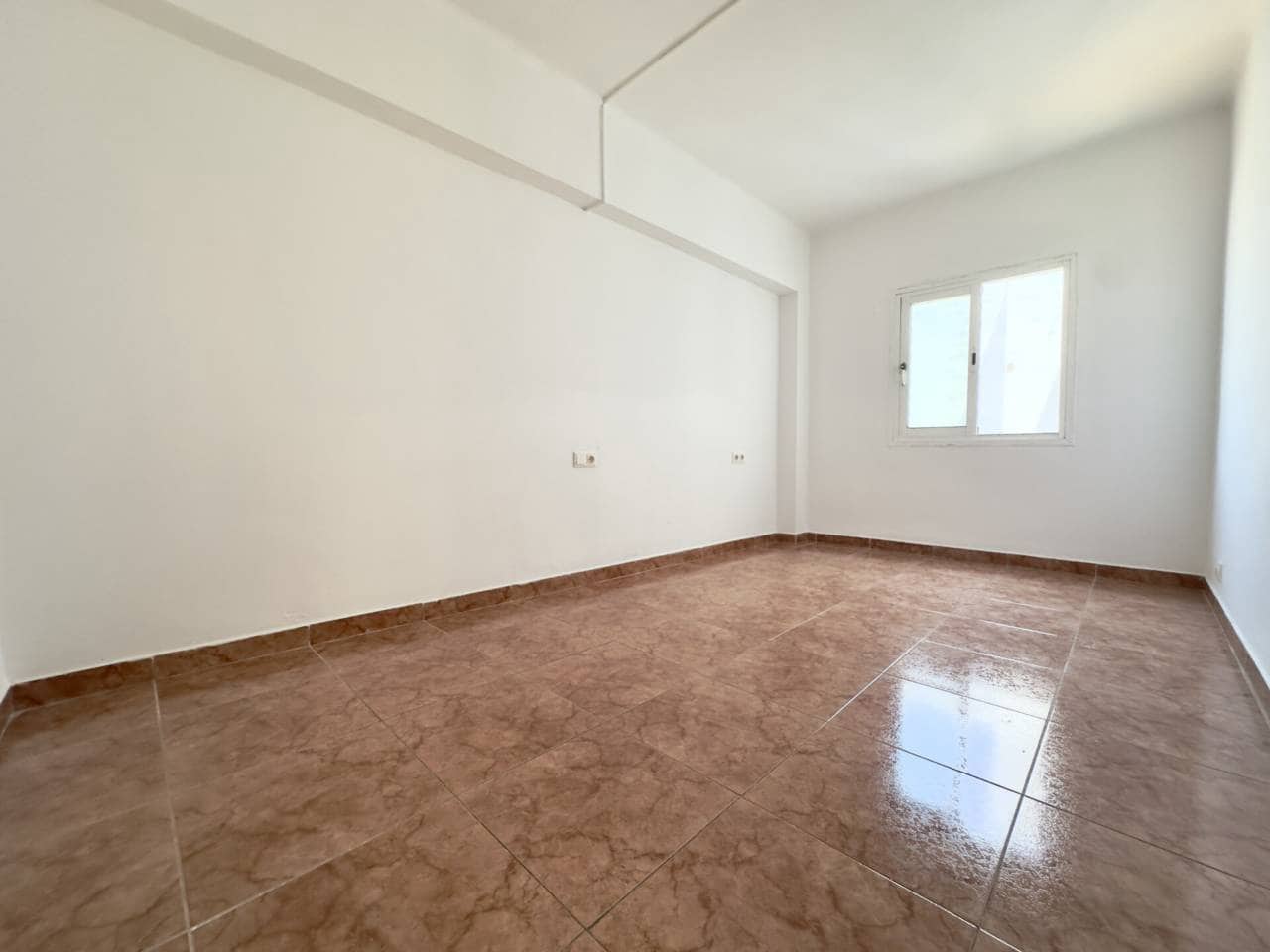 3 bedroom Flat for sale in Palma de Mallorca - € 309,000 (Ref: 9921584)