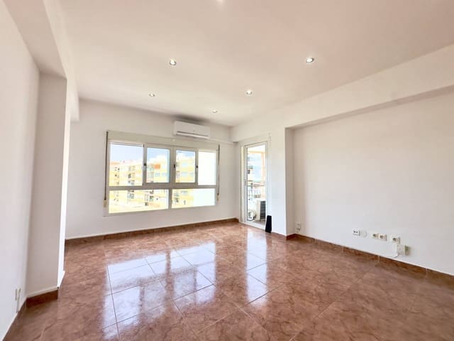3 bedroom Flat for sale in Palma de Mallorca - € 309,000 (Ref: 9921584)
