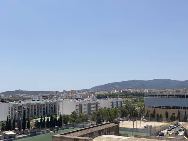 3 bedroom Flat for sale in Palma de Mallorca - € 309,000 (Ref: 9921584)