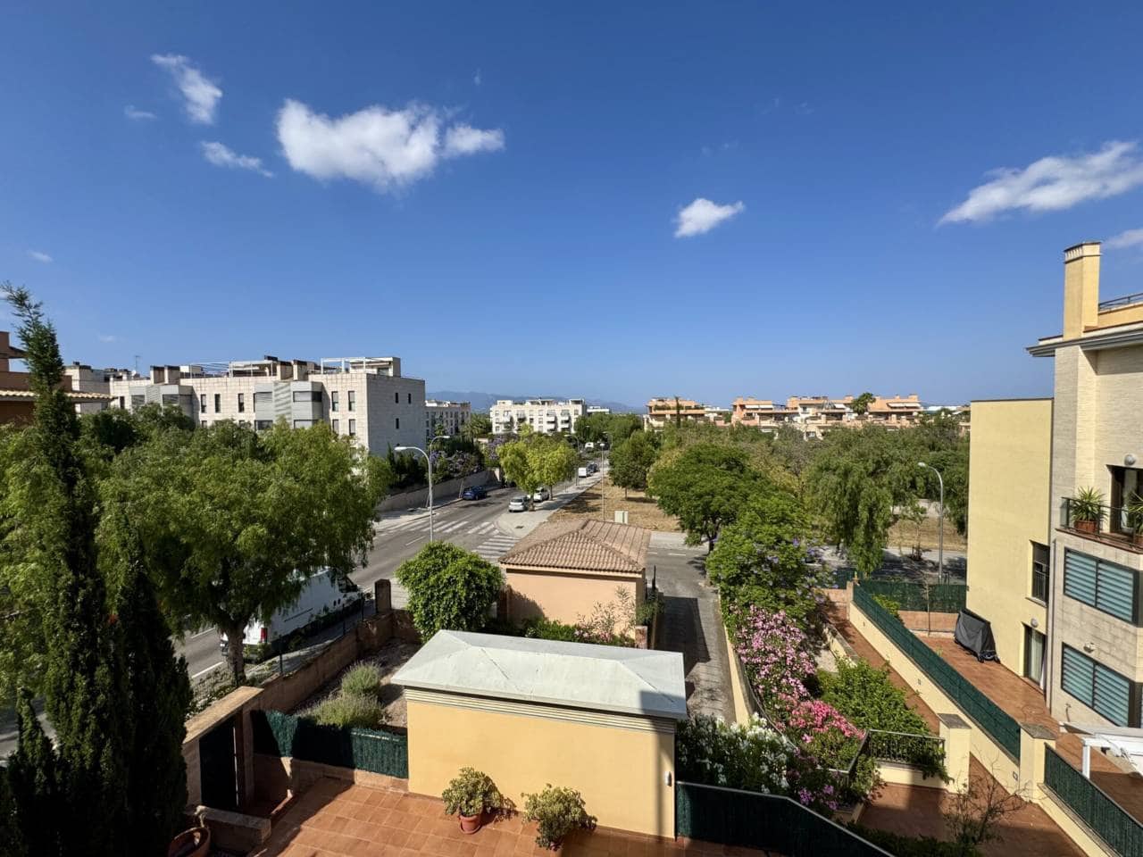 3 bedroom Flat for rent in Palma de Mallorca with pool garage - € 2,150 (Ref: 9926611)