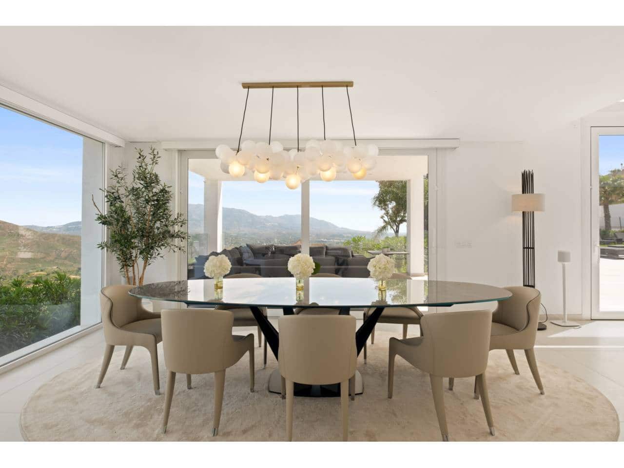 4 bedroom Villa for sale in Ojen with pool garage - € 3,650,000 (Ref: 9928632)