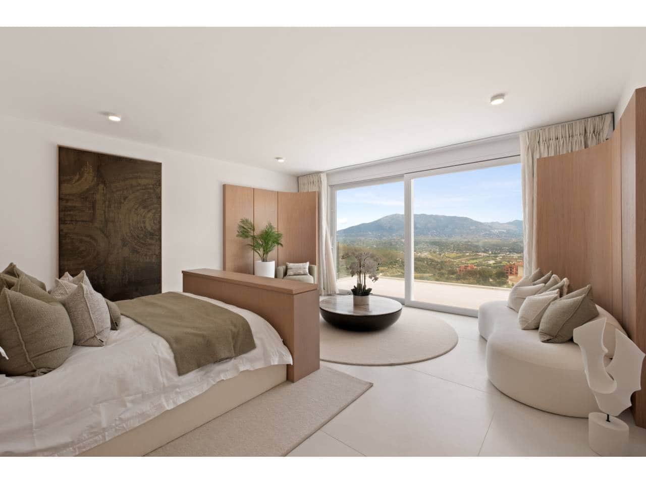 4 bedroom Villa for sale in Ojen with pool garage - € 3,650,000 (Ref: 9928632)