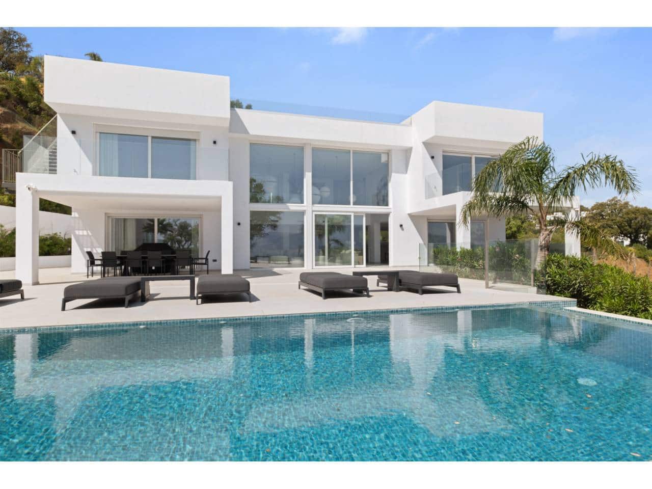 4 bedroom Villa for sale in Ojen with pool garage - € 3,650,000 (Ref: 9928632)
