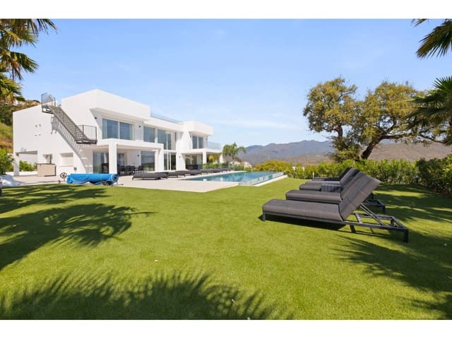 Chalet de 4 habitaciones en Ojen en venta con piscina garaje - 3.650.000 € (Ref: 9928632)