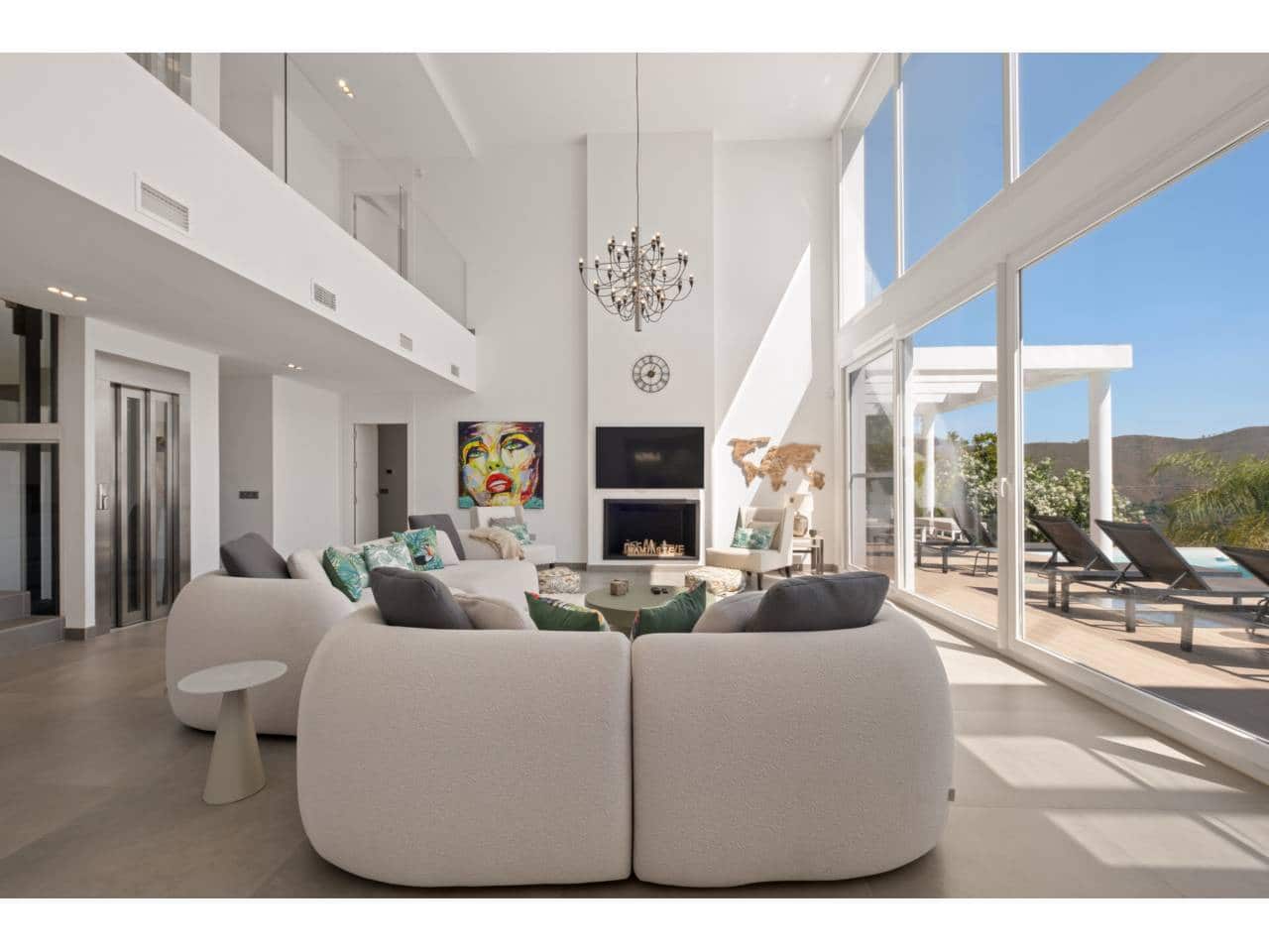 5 bedroom Villa for sale in Ojen with pool garage - € 3,300,000 (Ref: 9928633)