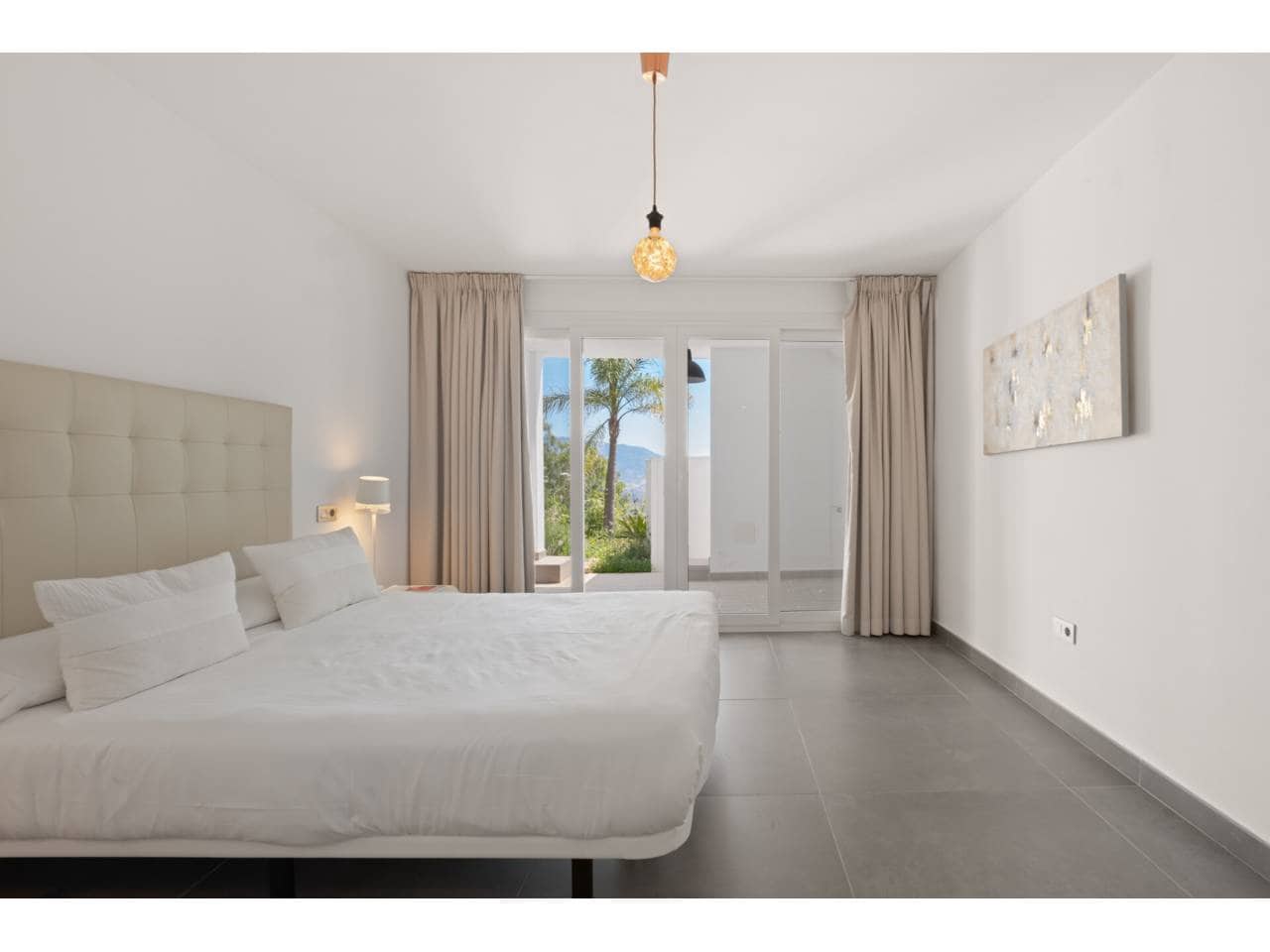 5 bedroom Villa for sale in Ojen with pool garage - € 3,300,000 (Ref: 9928633)
