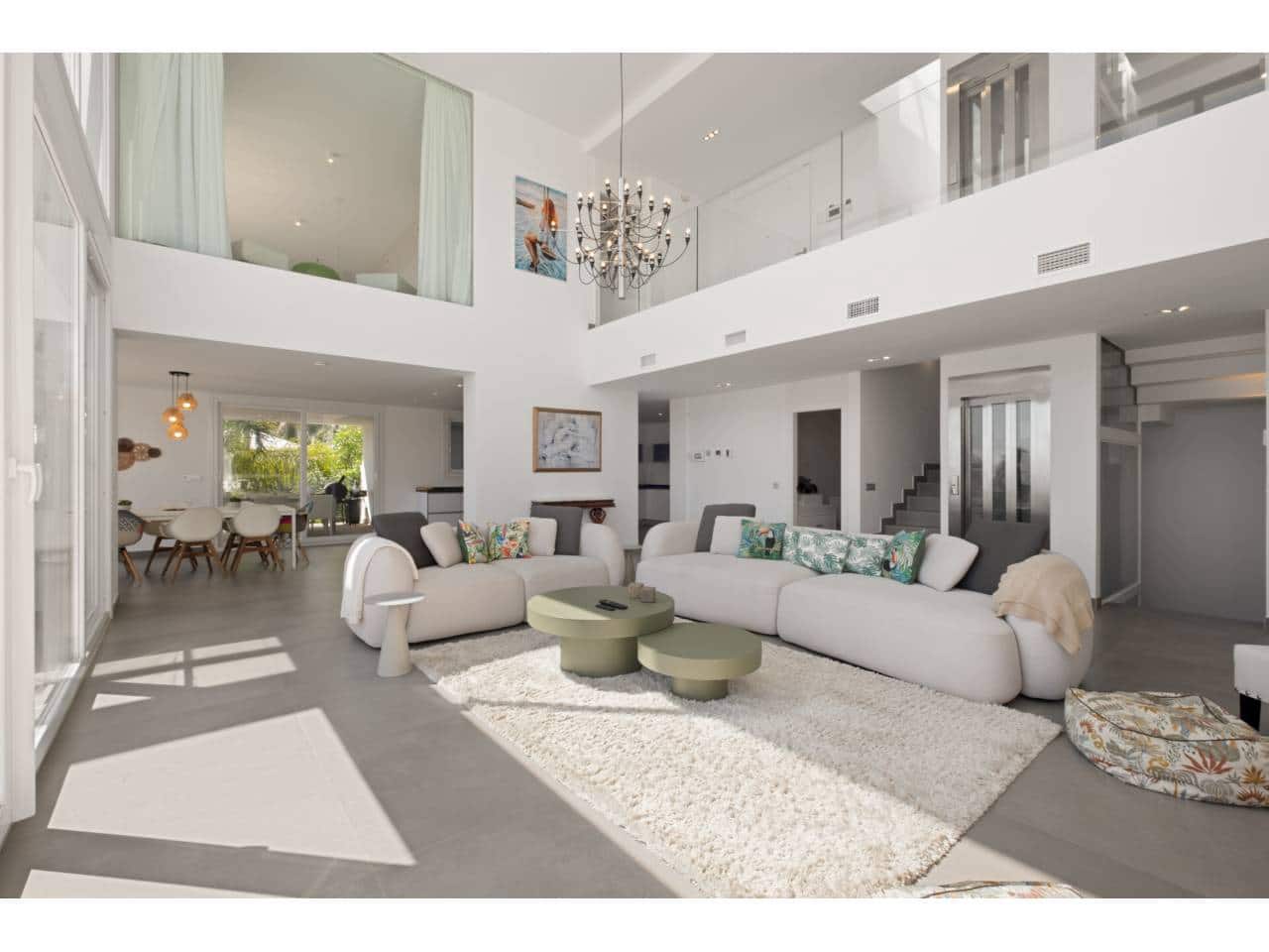 5 bedroom Villa for sale in Ojen with pool garage - € 3,300,000 (Ref: 9928633)