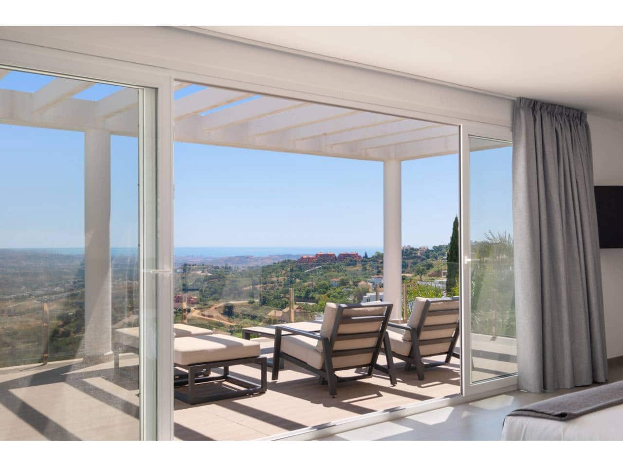 5 bedroom Villa for sale in Ojen with pool garage - € 3,300,000 (Ref: 9928633)