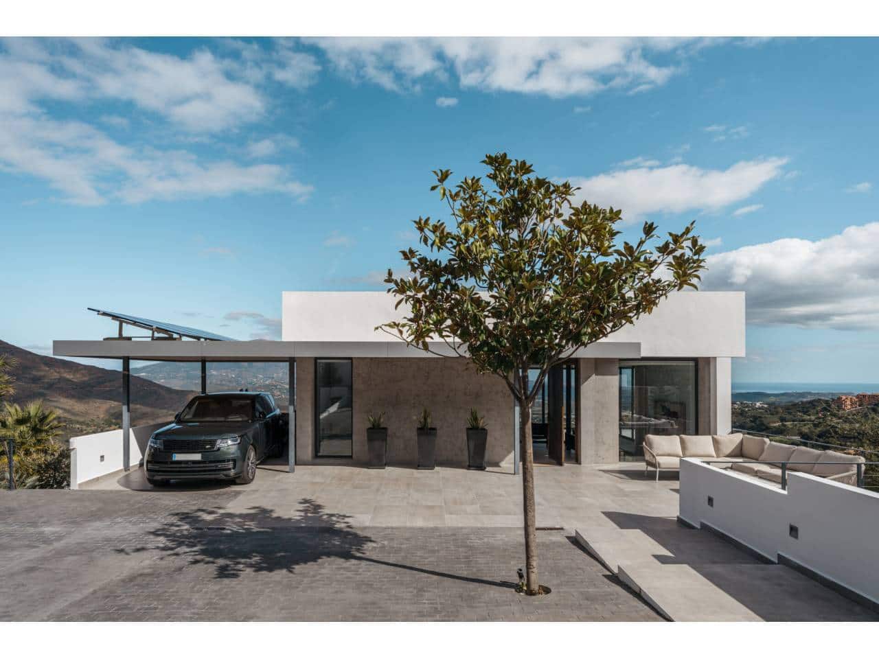 6 bedroom Villa for sale in Ojen with pool garage - € 3,850,000 (Ref: 9928634)