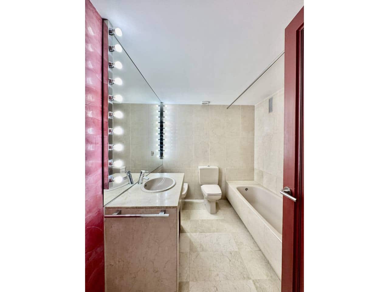 2 bedroom Penthouse for sale in Palma de Mallorca with garage - € 970,000 (Ref: 9954671)