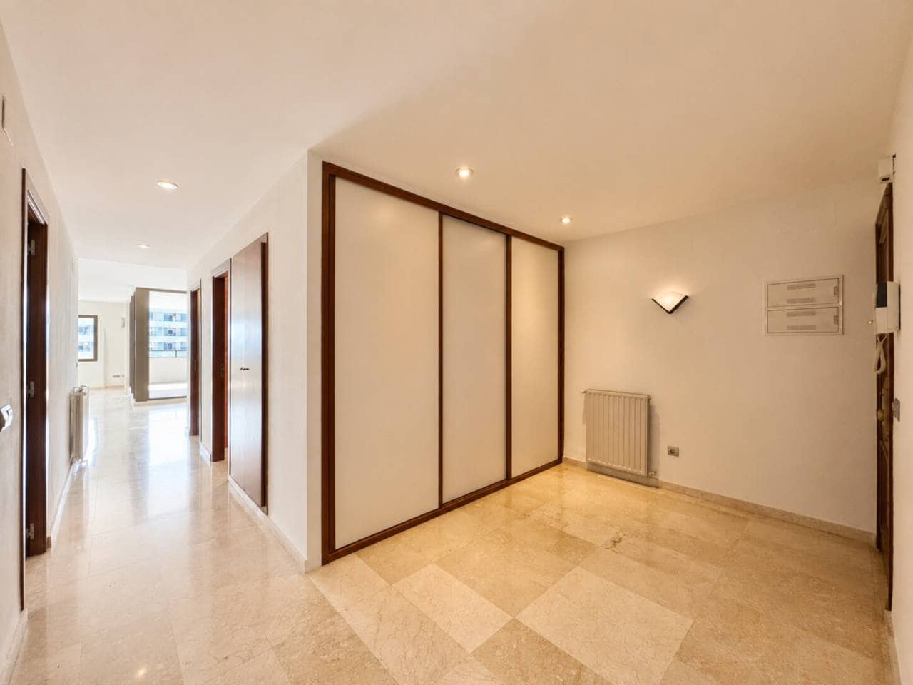 2 bedroom Penthouse for sale in Palma de Mallorca with garage - € 970,000 (Ref: 9954671)