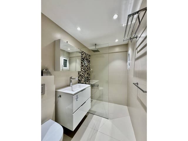 1 quarto Apartamento para arrendar em Santa Ponsa, Calvià com garagem - 1 500 € (Ref: 9993917)