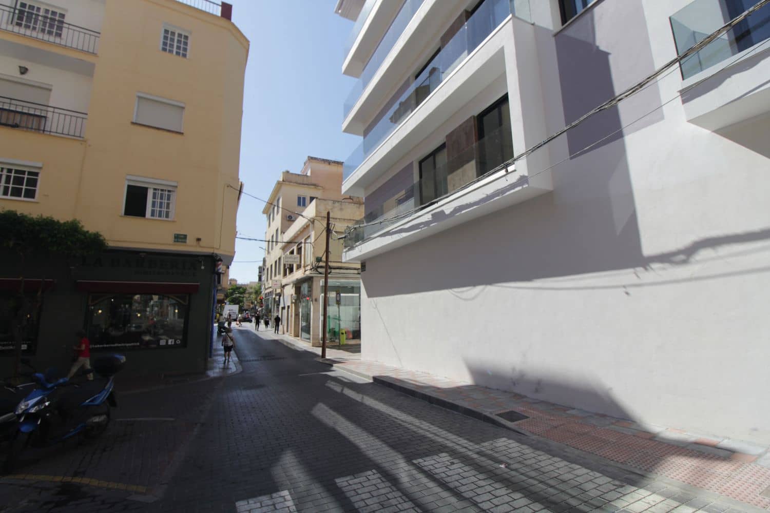 Erhverv til leje i Fuengirola - € 3.500 (Ref: 7570291)