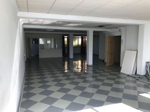 Office for rent in Zona Puerto Deportivo, Fuengirola - € 1,200 (Ref: 8267632)