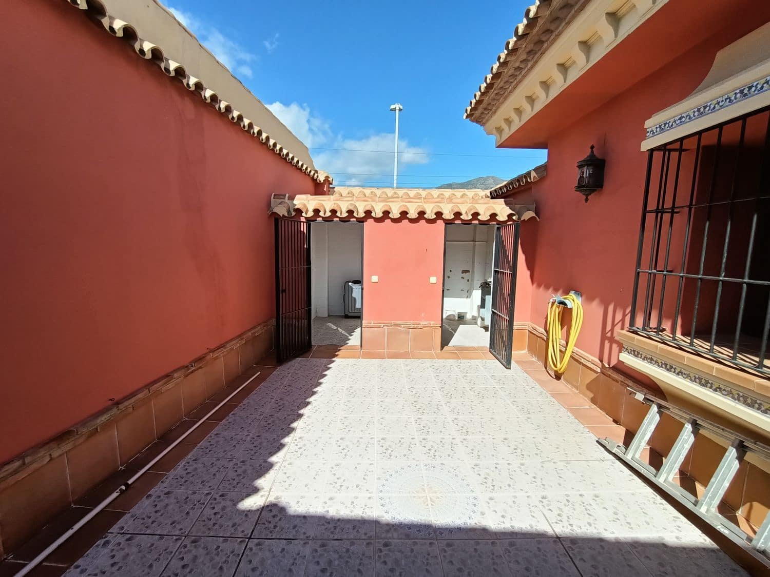 3 soverom Villa til salgs i Mijas med svømmebasseng garasje - € 975 000 (Ref: 8594774)