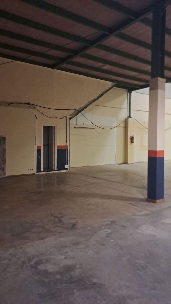 Commercial for rent in Torremolinos - € 2,400 (Ref: 8713220)