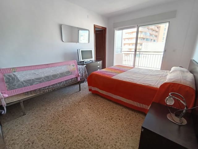 4 chambre Appartement à vendre à Playa de los Boliches, Fuengirola - 595 000 € (Ref: 8985448)