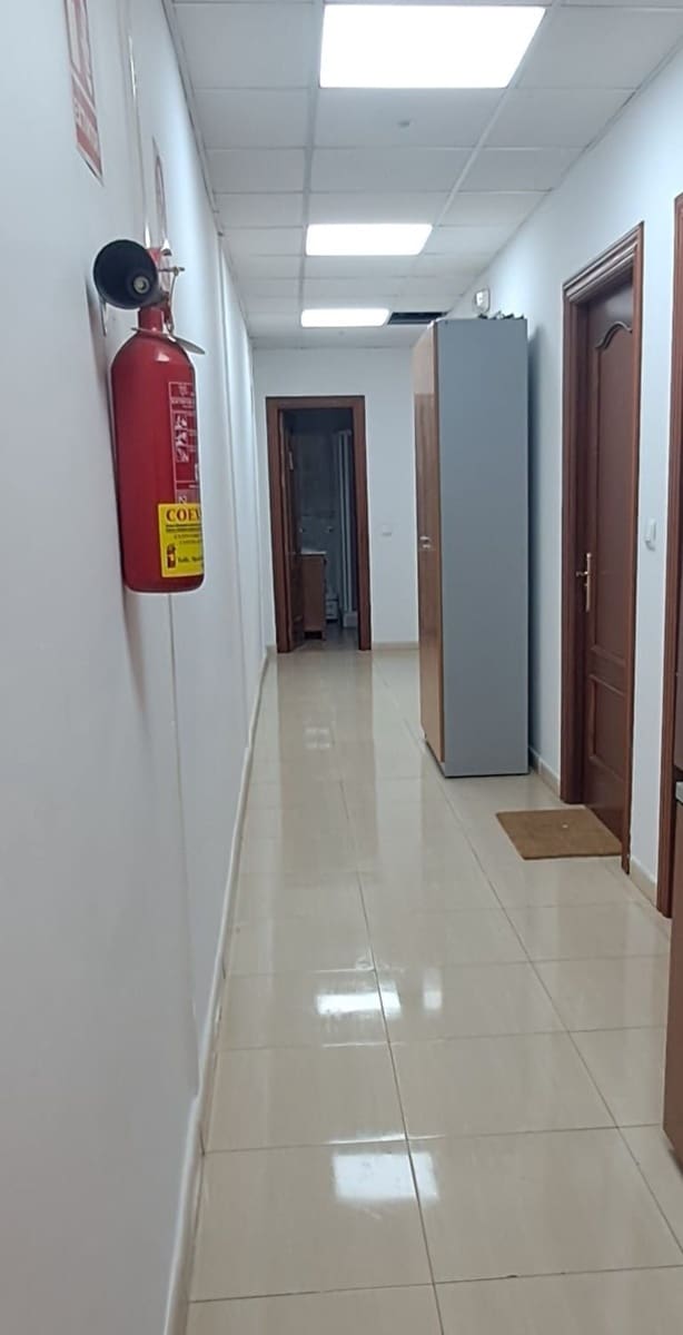 Kontor til leje i Torremolinos - € 600 (Ref: 9019829)