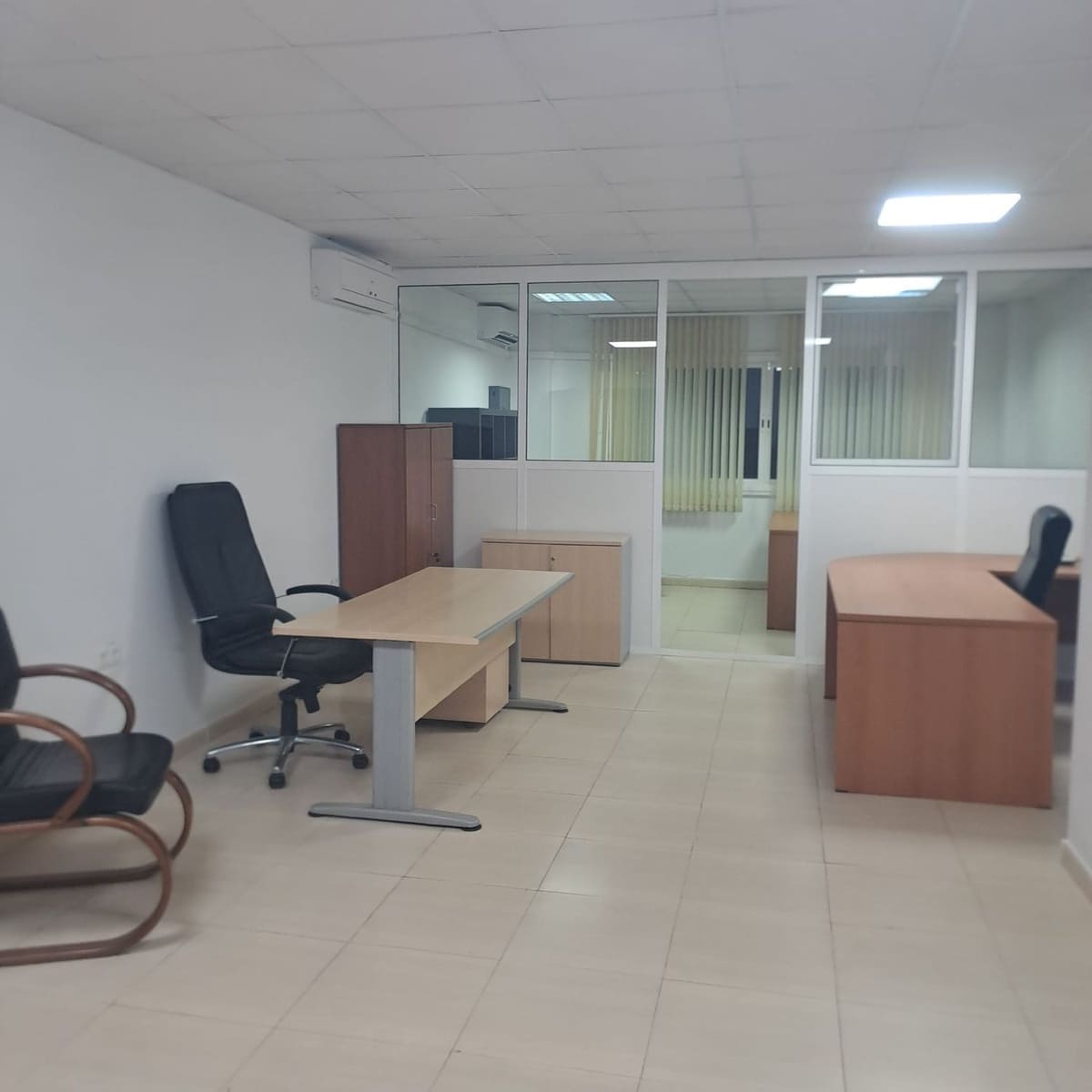 Kontor til leje i Torremolinos - € 600 (Ref: 9019829)