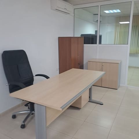 Toimisto vuokrattavana paikassa Torremolinos - 600 € (Ref: 9019829)