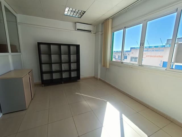 Toimisto vuokrattavana paikassa Torremolinos - 600 € (Ref: 9019829)