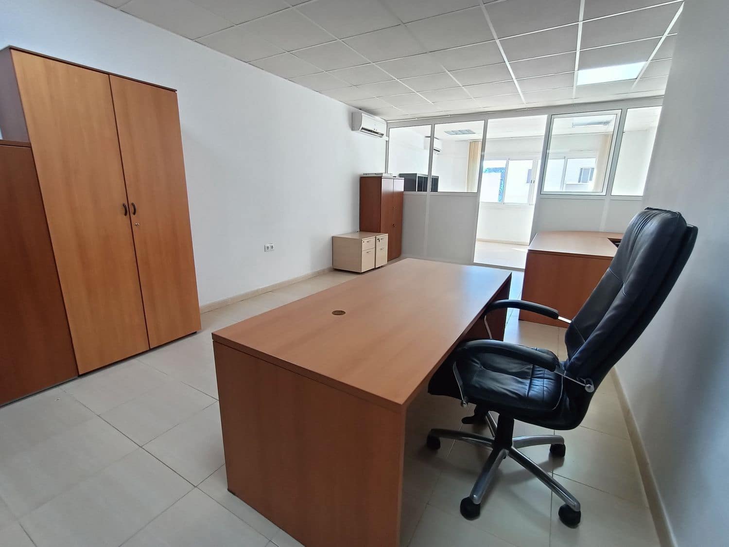 Kontor til leje i Torremolinos - € 600 (Ref: 9019829)