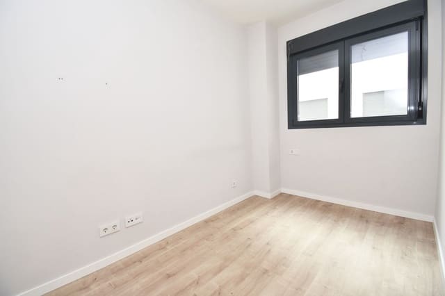 2 makuuhuone Huoneisto myytävänä paikassa Los Árboles, Mijas mukana uima-altaan 
autotalli - 270 000 € (Ref: 9062044)