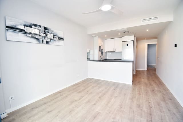 2 makuuhuone Huoneisto myytävänä paikassa Los Árboles, Mijas mukana uima-altaan 
autotalli - 270 000 € (Ref: 9062044)