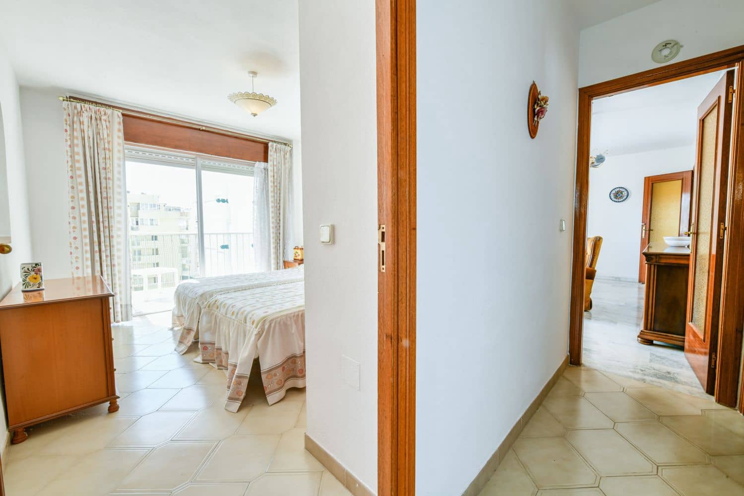 4 bedroom Apartment for sale in Fuengirola with pool garage - € 350,000 (Ref: 9109858)