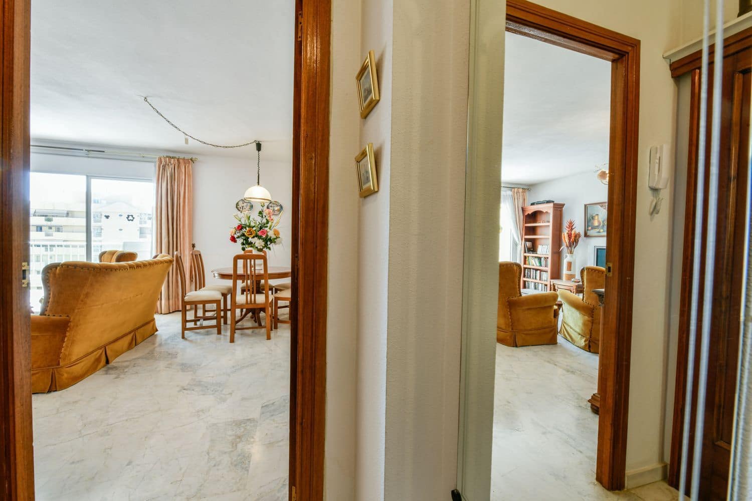 4 bedroom Apartment for sale in Fuengirola with pool garage - € 350,000 (Ref: 9109858)