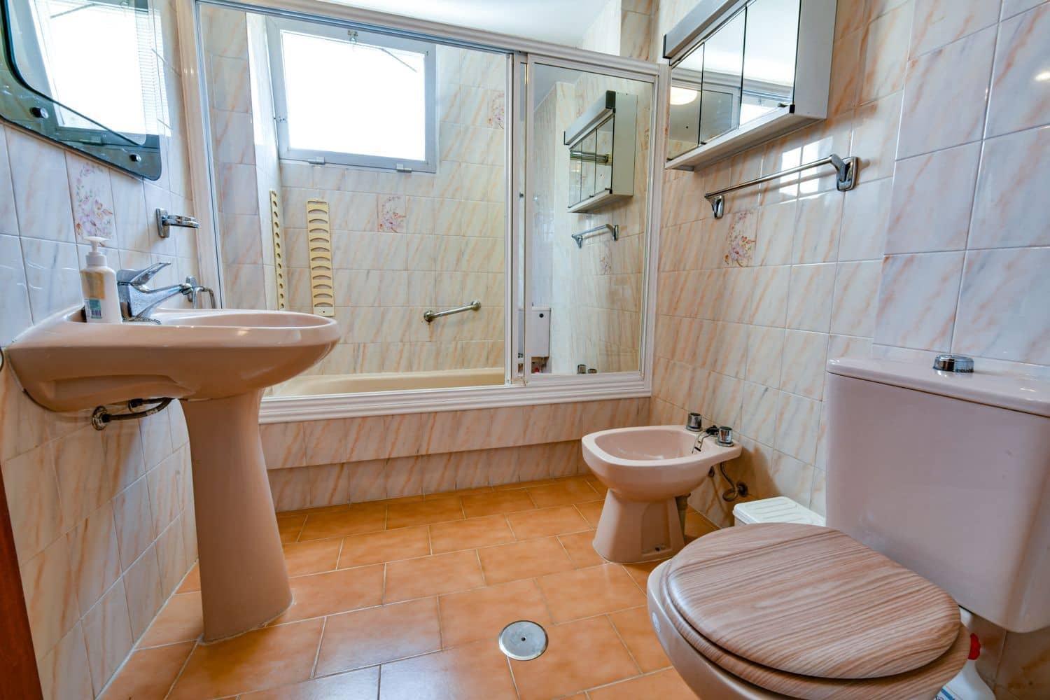 4 bedroom Apartment for sale in Fuengirola with pool garage - € 350,000 (Ref: 9109858)