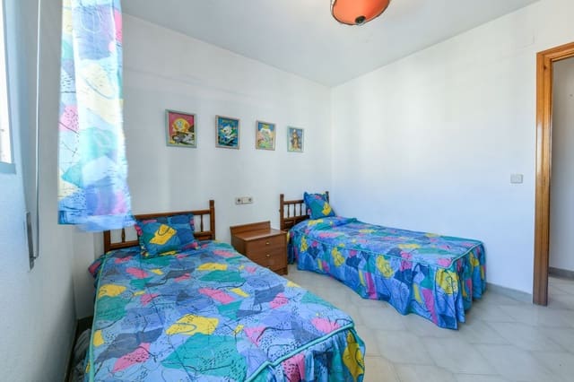 4 bedroom Apartment for sale in Castillo Sohail, Fuengirola with pool garage - € 350,000 (Ref: 9109858)