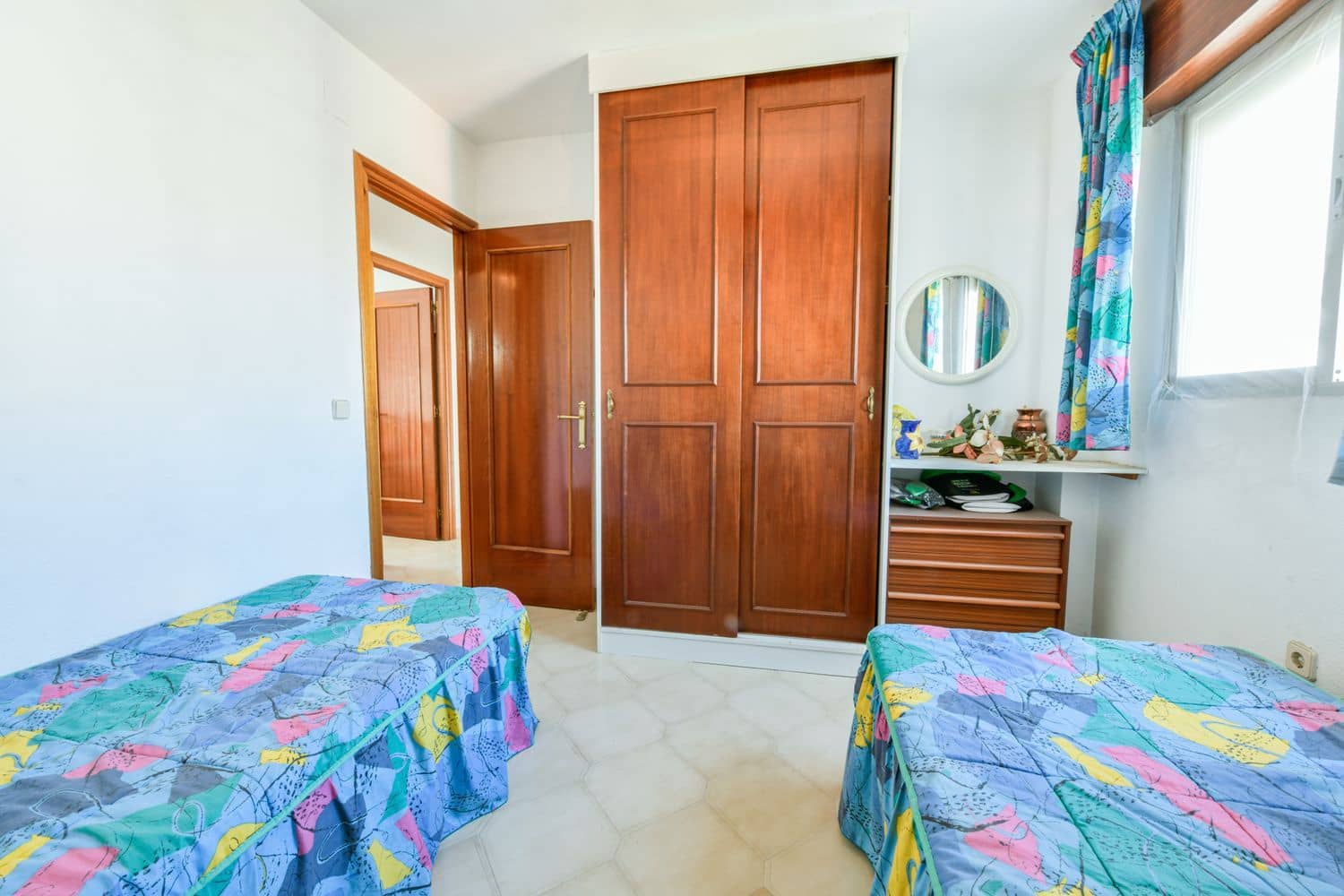 4 bedroom Apartment for sale in Fuengirola with pool garage - € 350,000 (Ref: 9109858)